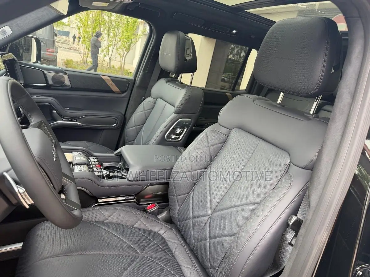 New BYD Leopard 8 2.0 Hybrid AWD 2025 Black