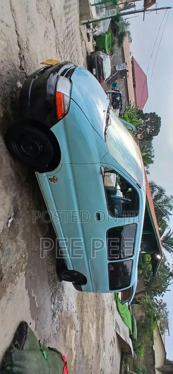 Toyota HiAce 2008 Grey