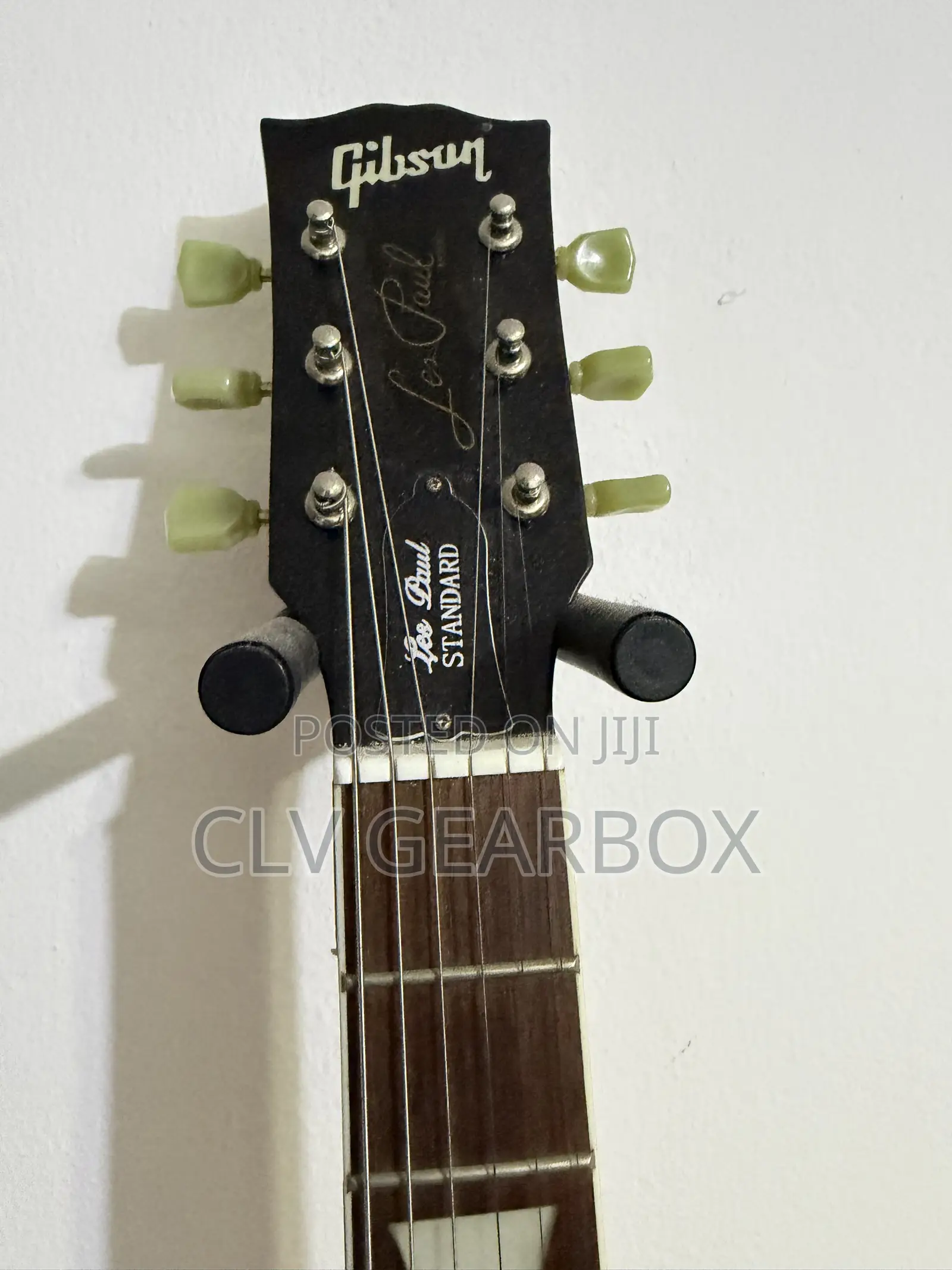 Gibson Guitar