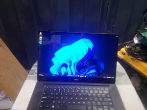 Laptop Dell Inspiron 15 5510 16GB Intel Core i5 HDD+SSD 500GB