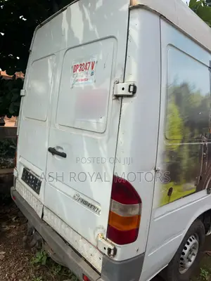 Mercedes-Benz Sprinter 1997 White