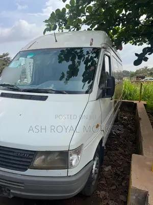 Mercedes-Benz Sprinter 1997 White