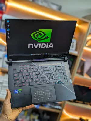 Laptop Asus ROG Strix SCAR 15 16GB Intel Core i9 SSD 1T