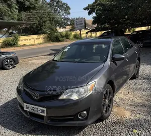 Toyota Camry SE Sport 4dr Sedan (2.5L 4cyl 6A) 2014 Gray