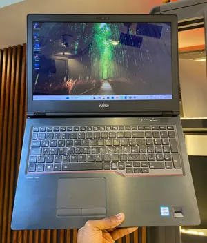 Laptop Fujitsu Lifebook U758 16GB Intel Core i5 SSD 256GB