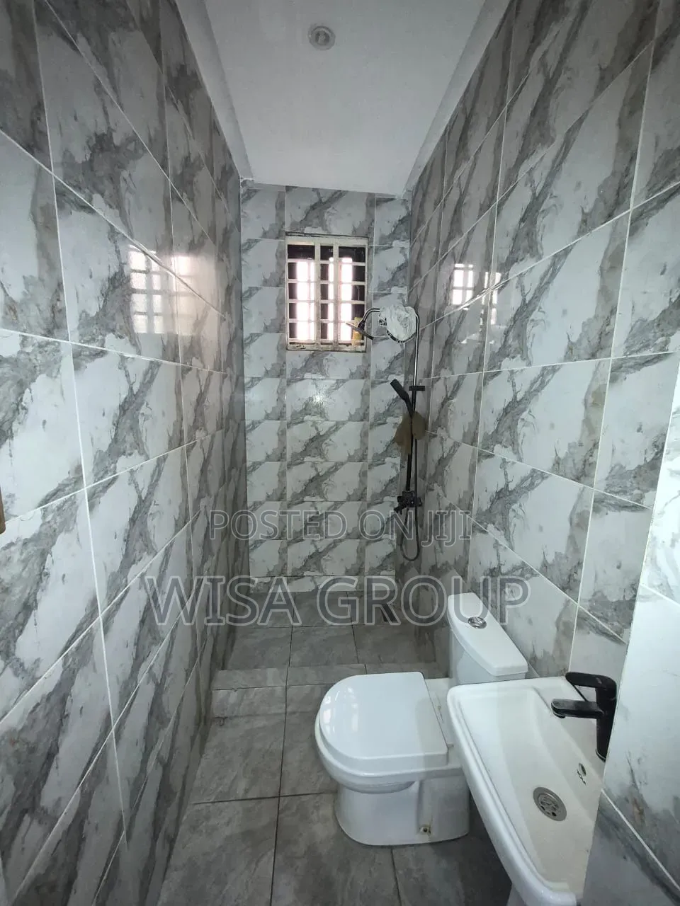 4bdrm Duplex in Wisa Group, Amasaman for rent