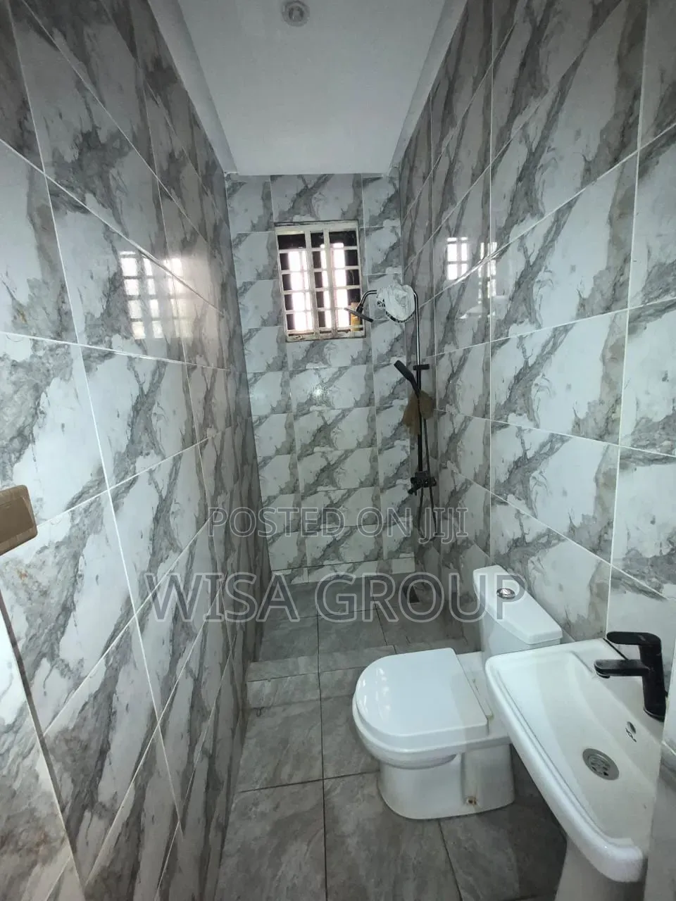 4bdrm Duplex in Wisa Group, Amasaman for rent