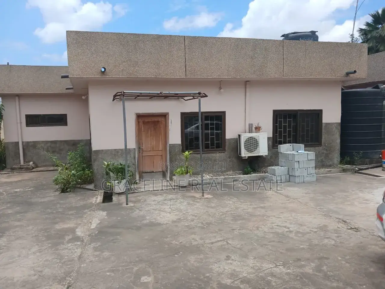 4bdrm House in Graceline Real, Mile 7 for sale