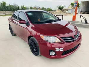 Toyota Corolla LE 4dr Sedan (1.8L 4cyl 4A) 2013 Red