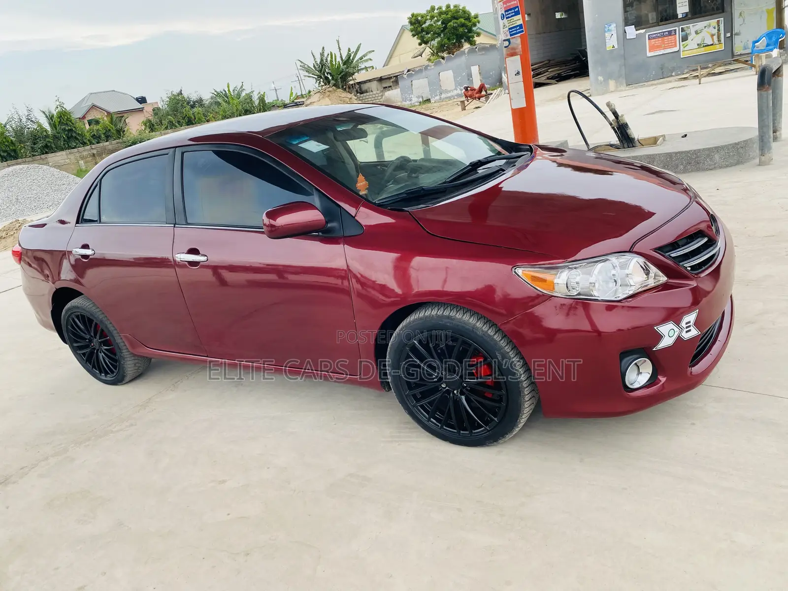 Toyota Corolla LE 4dr Sedan (1.8L 4cyl 4A) 2013 Red