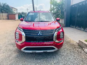 Mitsubishi Outlander SEL 2022 Red