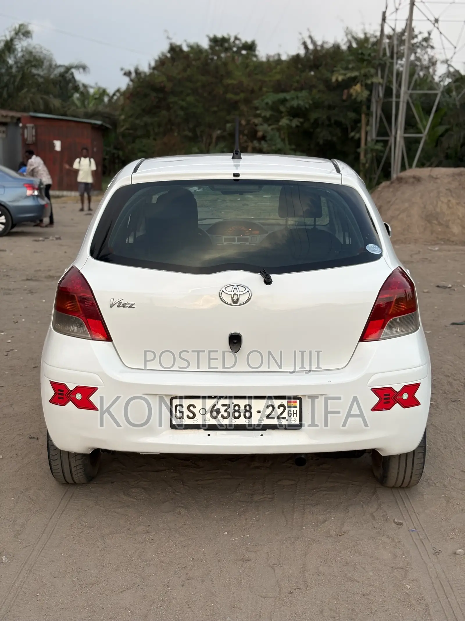 Toyota Vitz 1.3 FWD 3dr 2010 White