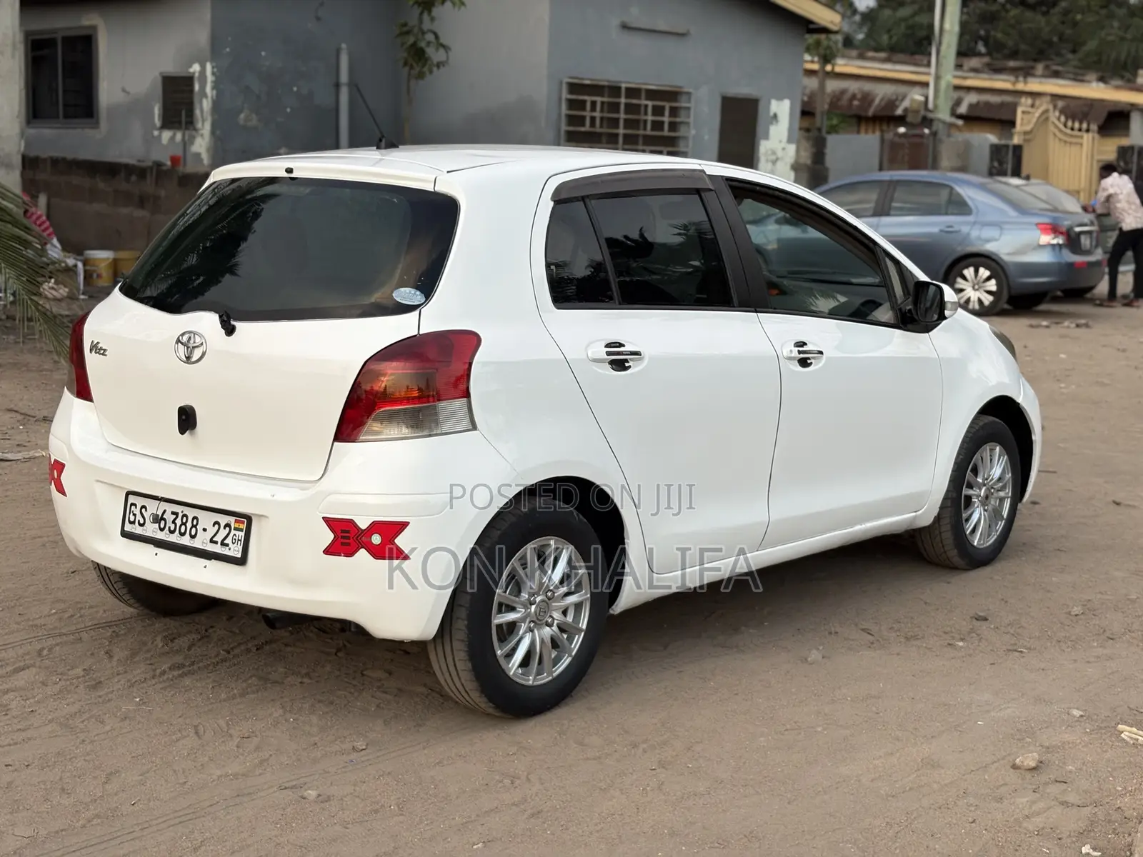 Toyota Vitz 1.3 FWD 3dr 2010 White