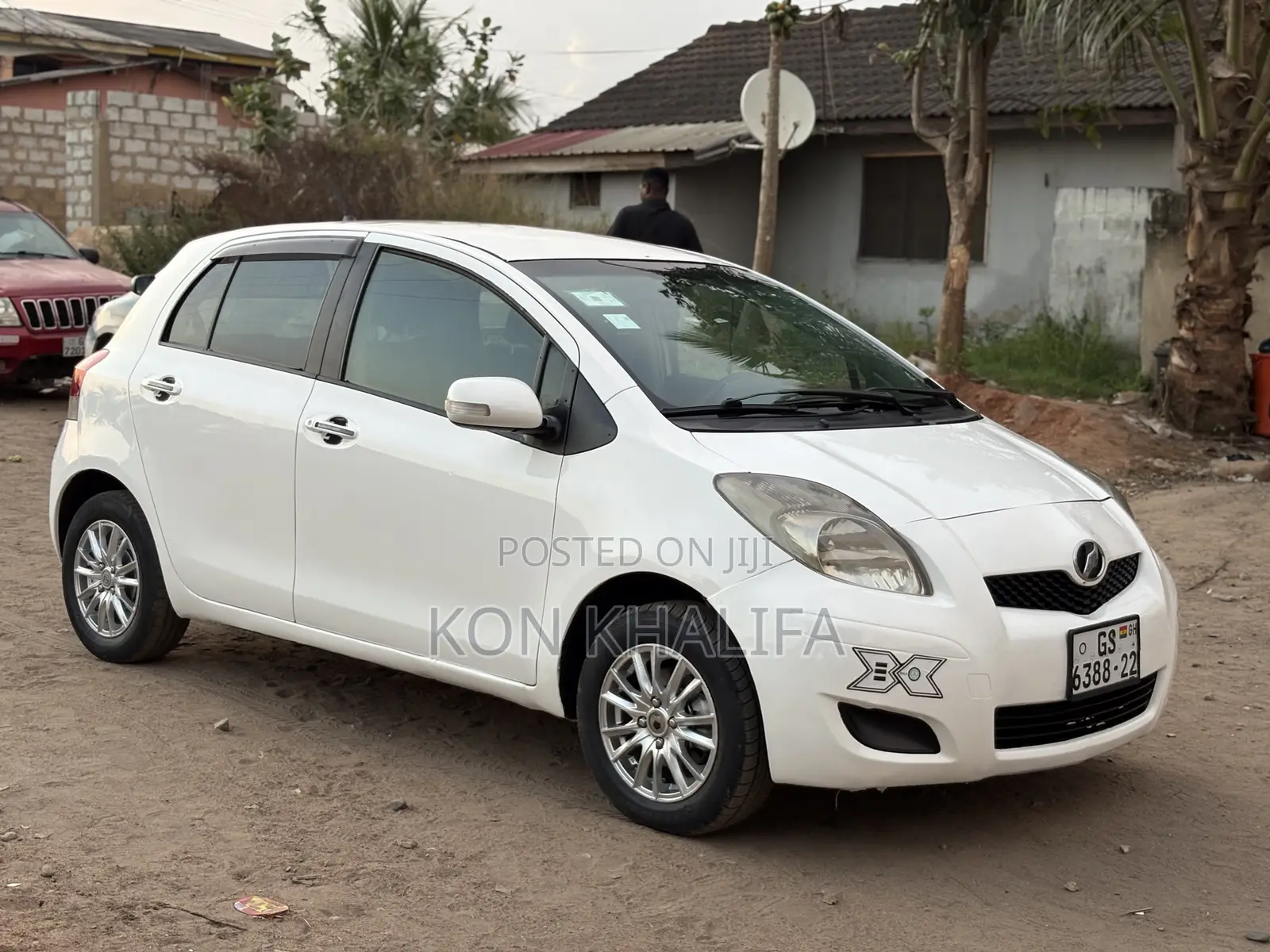 Toyota Vitz 1.3 FWD 3dr 2010 White