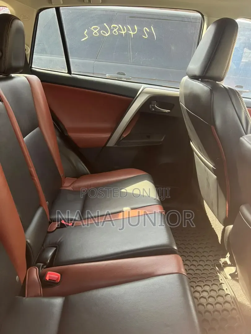 Toyota RAV4 LE 4dr SUV AWD (2.5L 4cyl 6A) 2015 Black