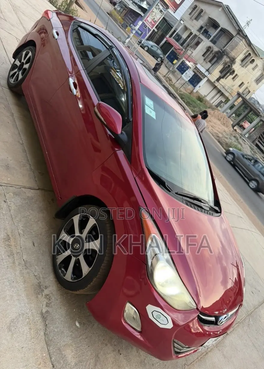 Hyundai Elantra Limited Sedan FWD (1.8L 4cyl 6A) 2013 Red