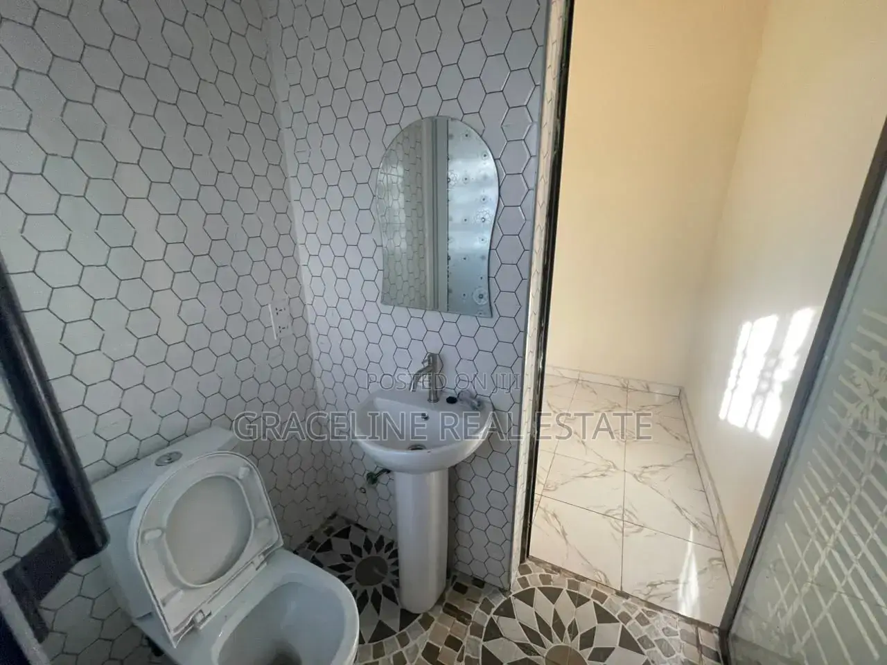 1bdrm Apartment in Graceline Real, Last Stop for rent