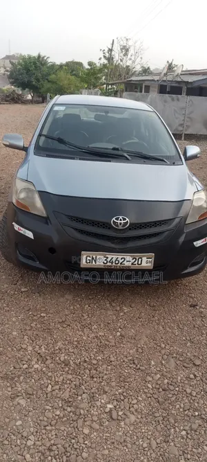 Toyota Belta 2009 Blue