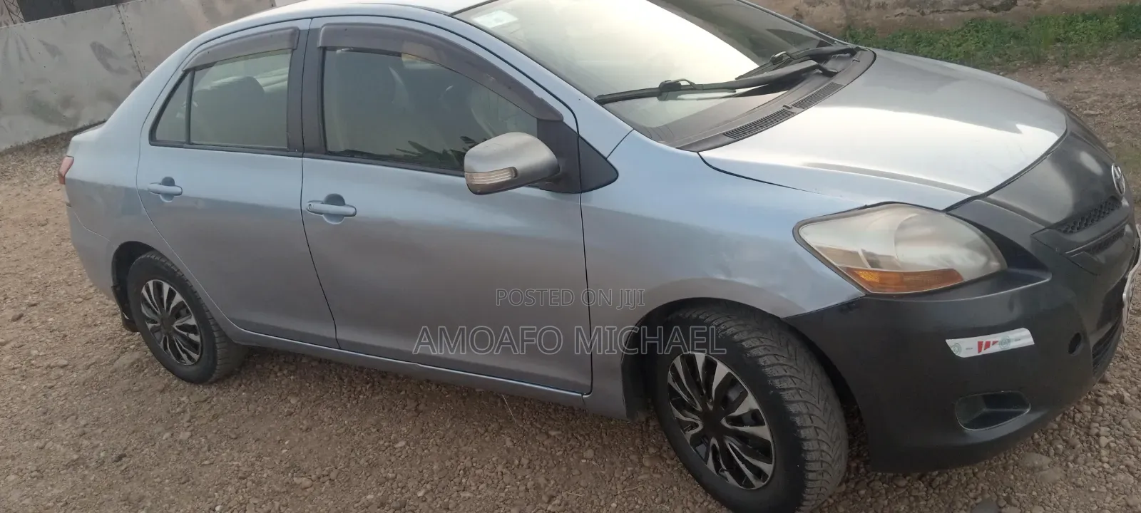 Toyota Belta 2009 Blue