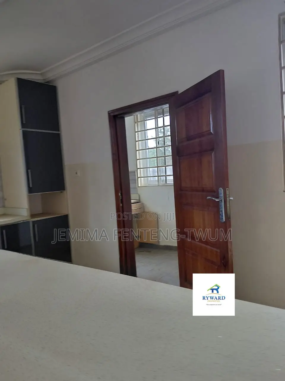 5bdrm House in Kuottam Estate, Oyarifa Mall Area for sale