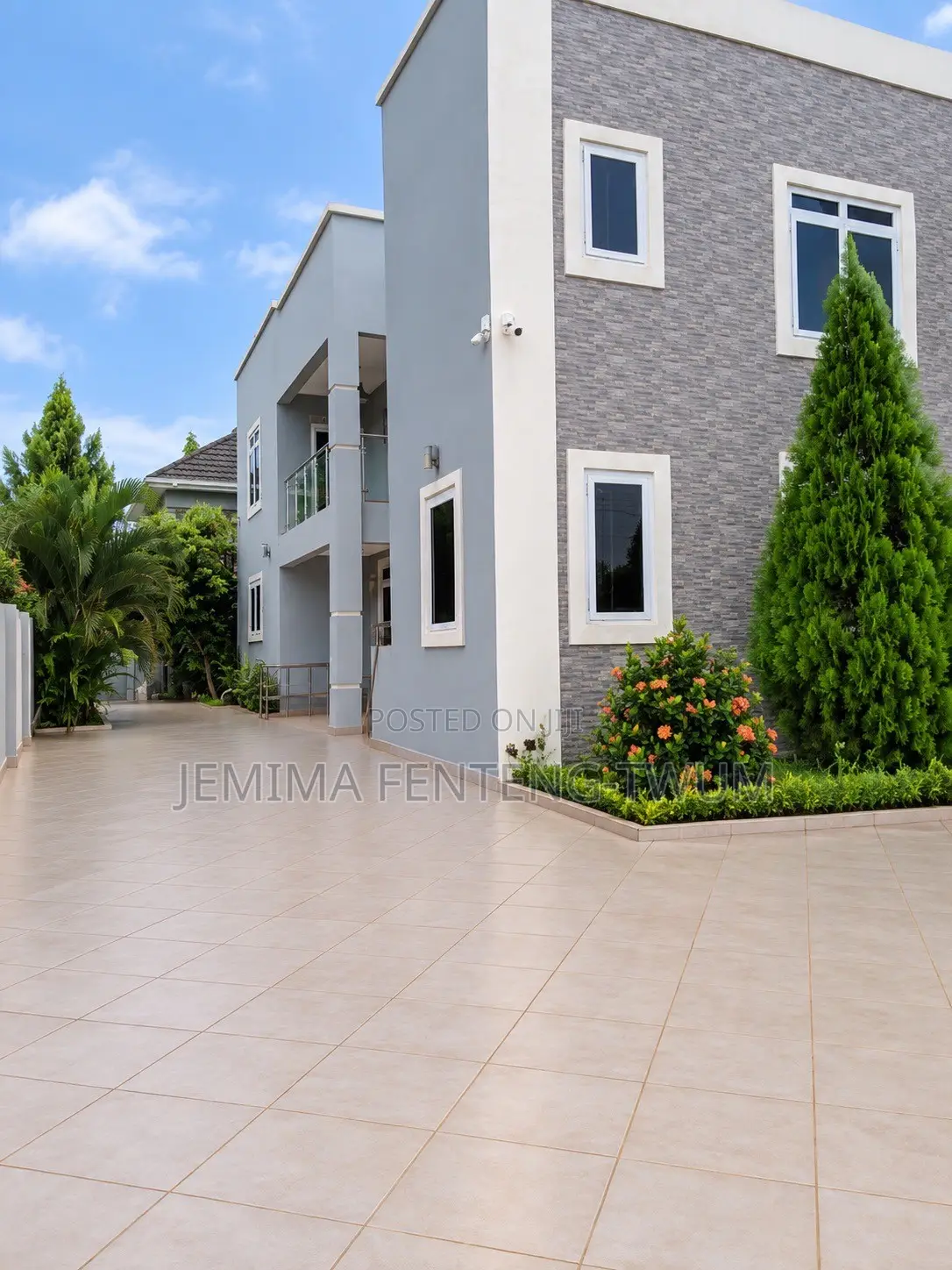 5bdrm House in Kuottam Estate, Oyarifa Mall Area for sale