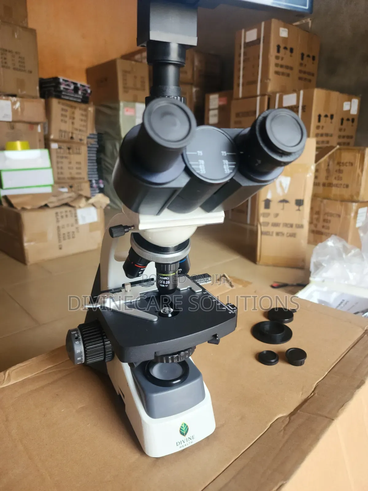 Microscope With Screen