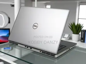Laptop Dell Precision 7750 16GB Intel Core i7 SSD 256GB