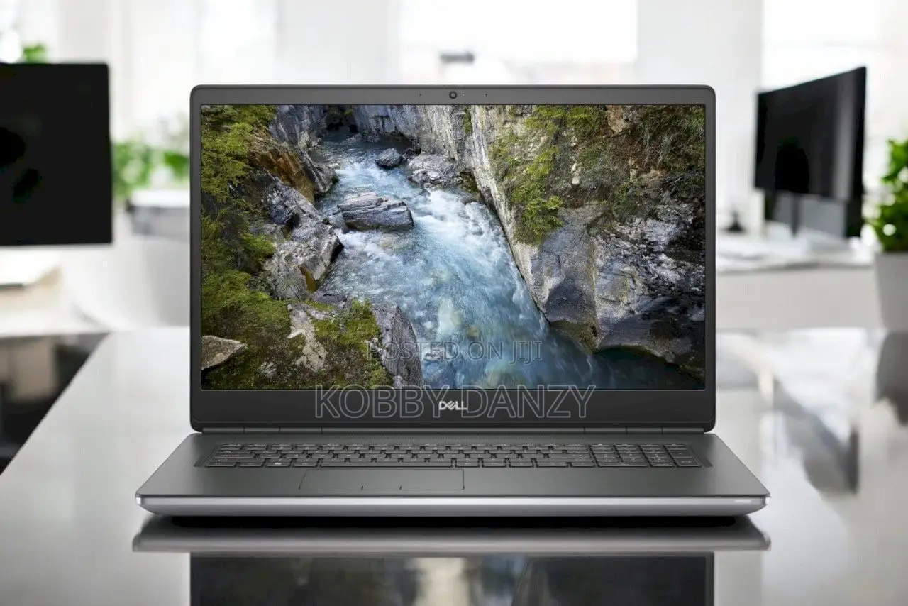Laptop Dell Precision 7750 16GB Intel Core i7 SSD 256GB