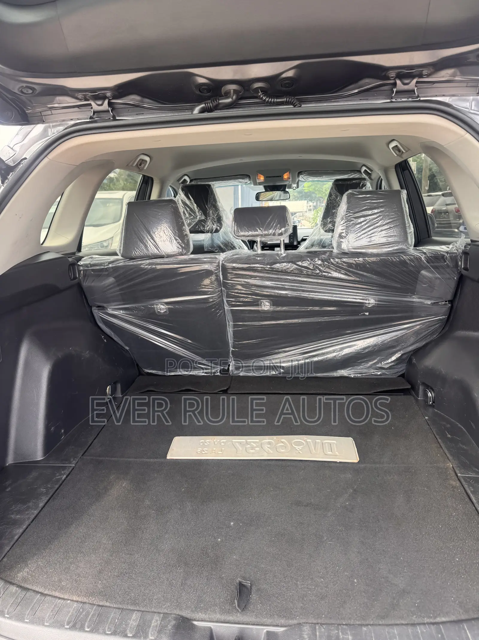Toyota RAV4 LE 2022 Gray
