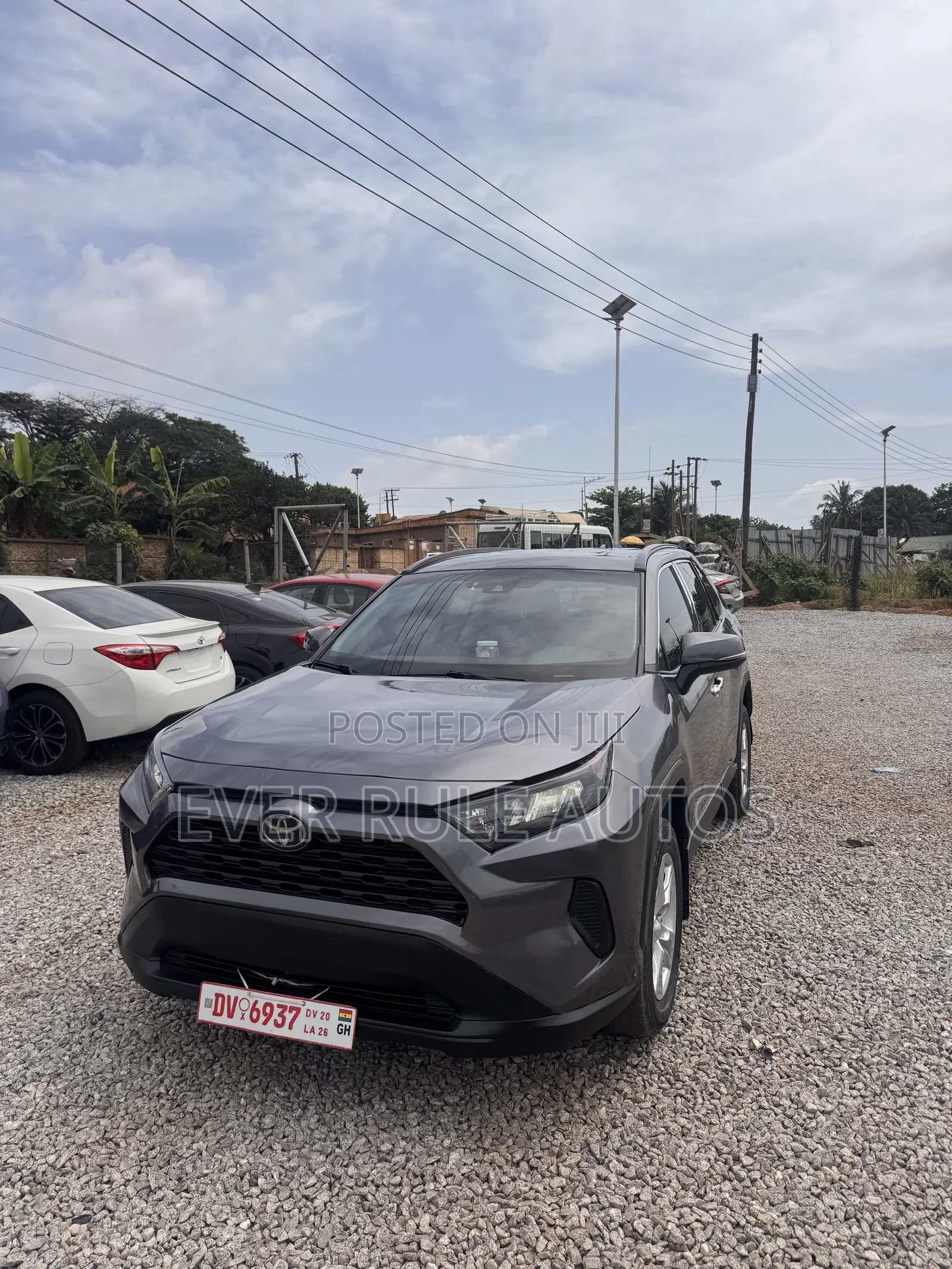 Toyota RAV4 LE 2022 Gray