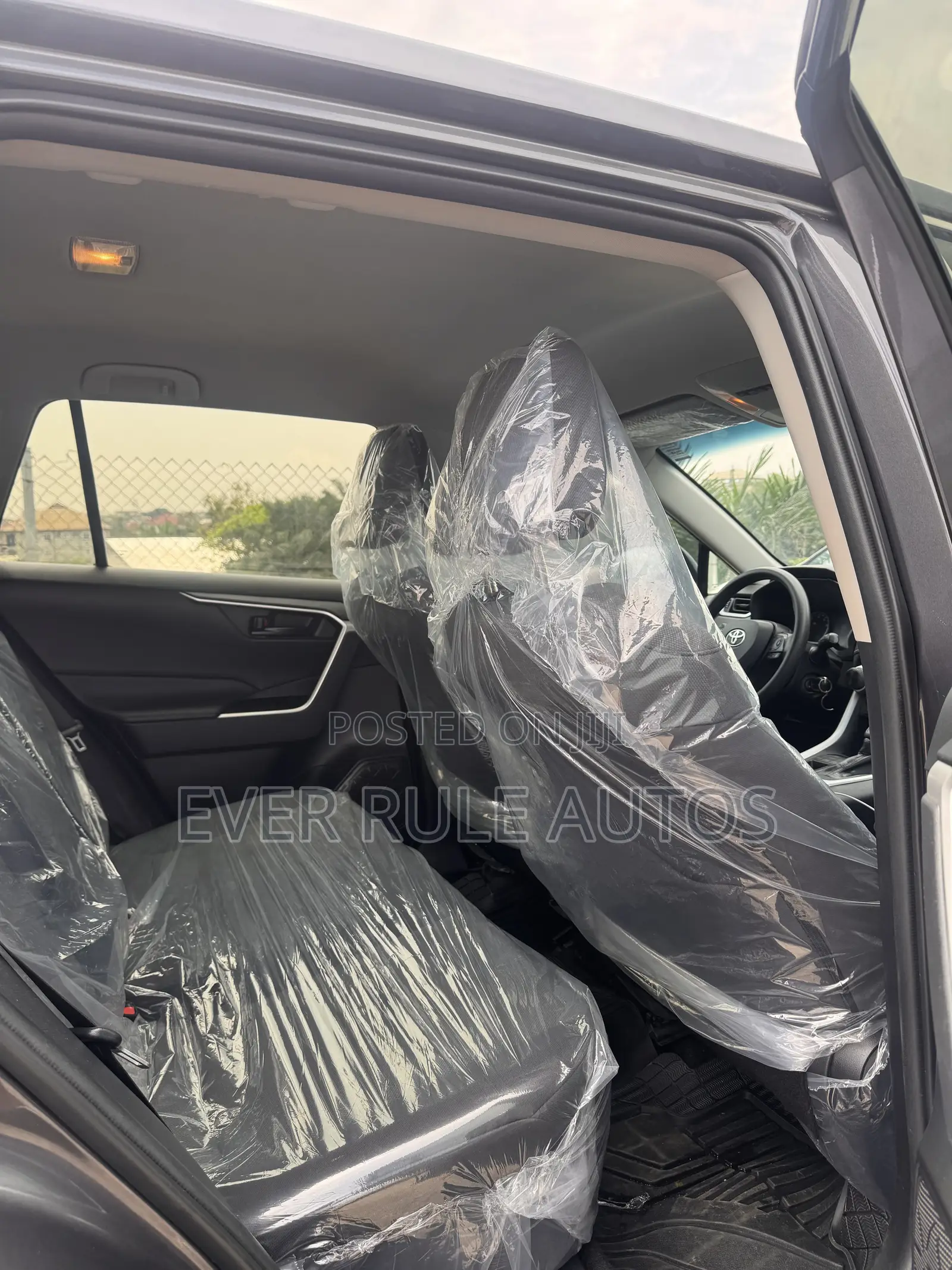Toyota RAV4 LE 2022 Gray