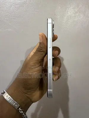 Apple iPhone 15 128 GB White