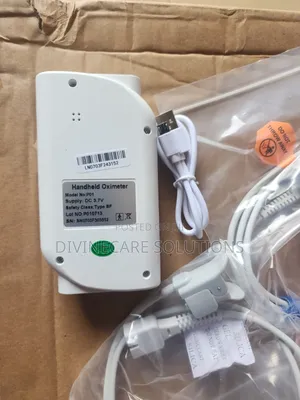 Pulse Oximeter Handheld With 2 Probes