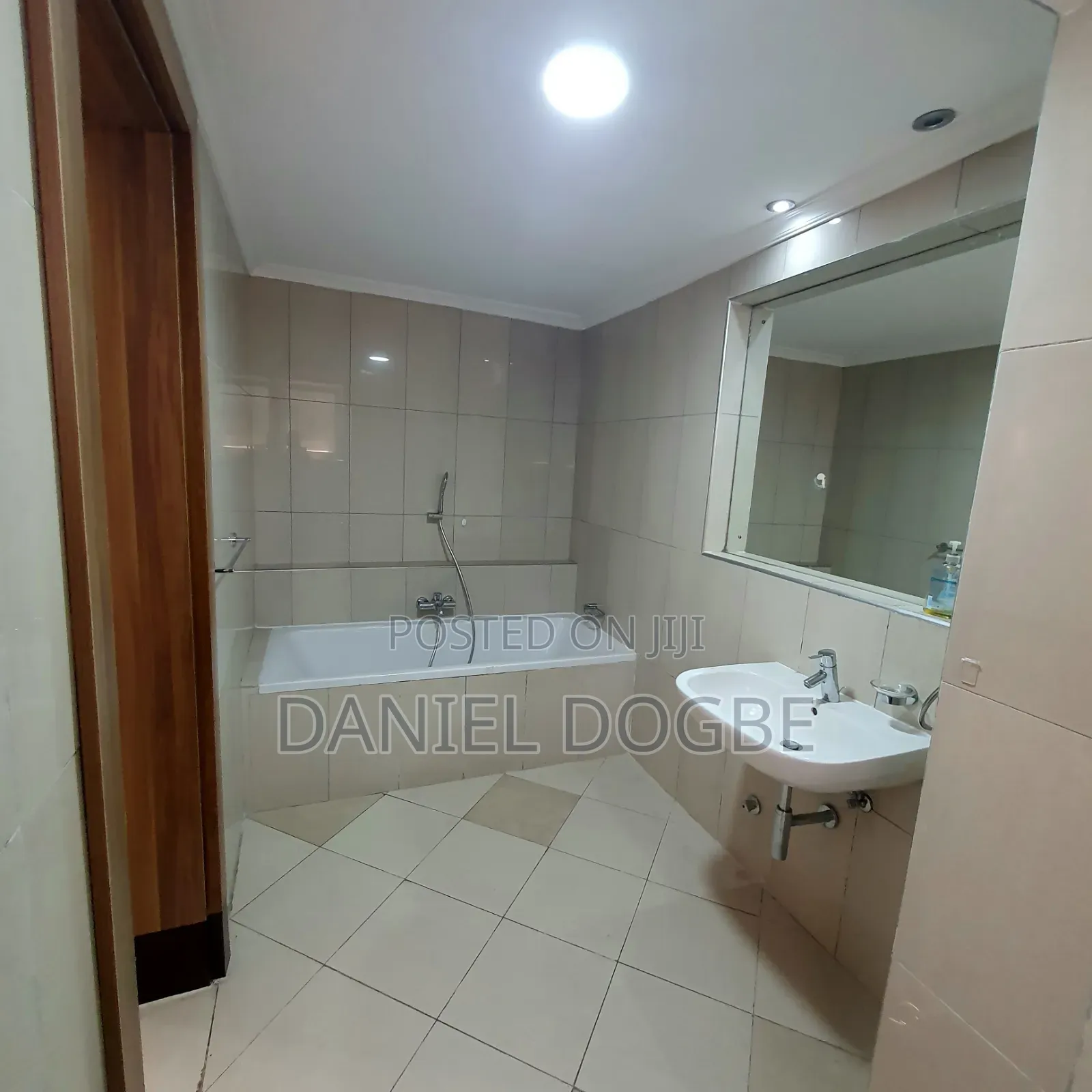 3bdrm Apartment in DVLA Area for rent