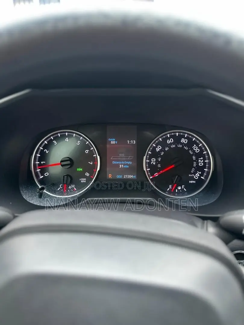 Toyota RAV4 XLE 2022