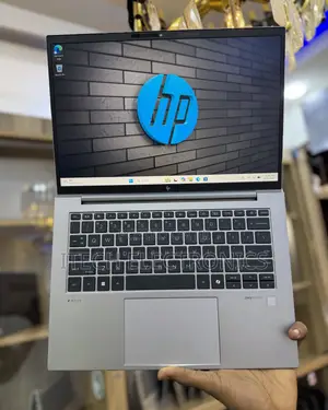 Laptop HP ZBook Firefly 14 G11 32GB AMD Ryzen 7 SSD 512GB