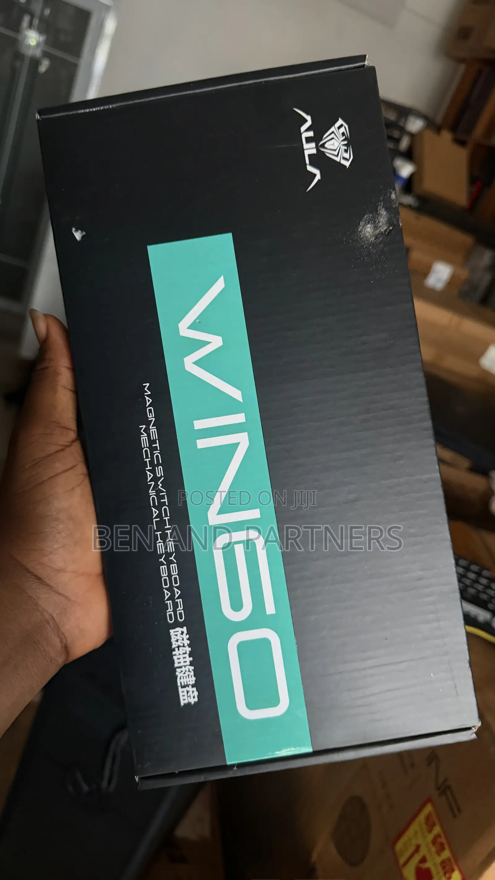 Aura Wind Win60 Gaming Keyboard