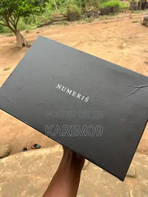 Numeris Sneaker