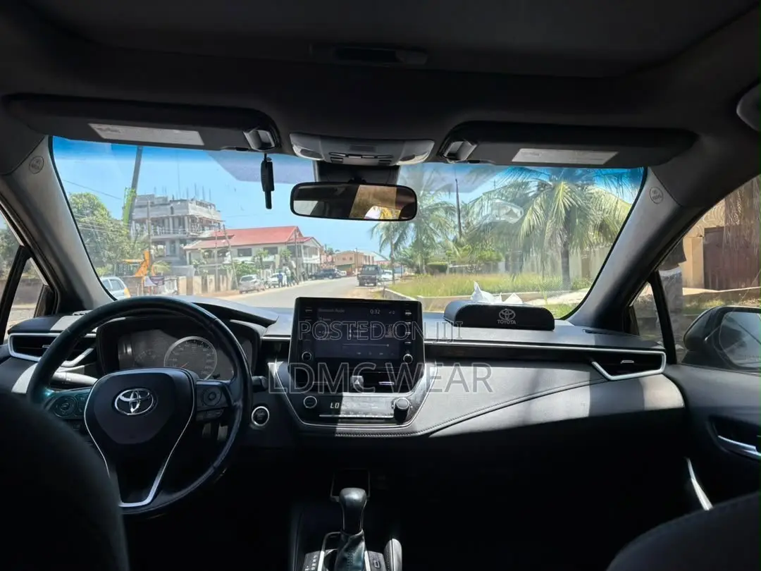Toyota Corolla LE 2020 Black