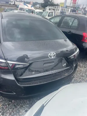 Toyota Yaris iA 1.5 FWD 2017 Gray