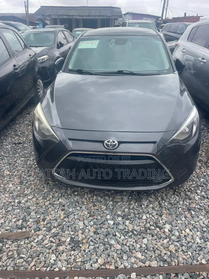 Toyota Yaris iA 1.5 FWD 2017 Gray
