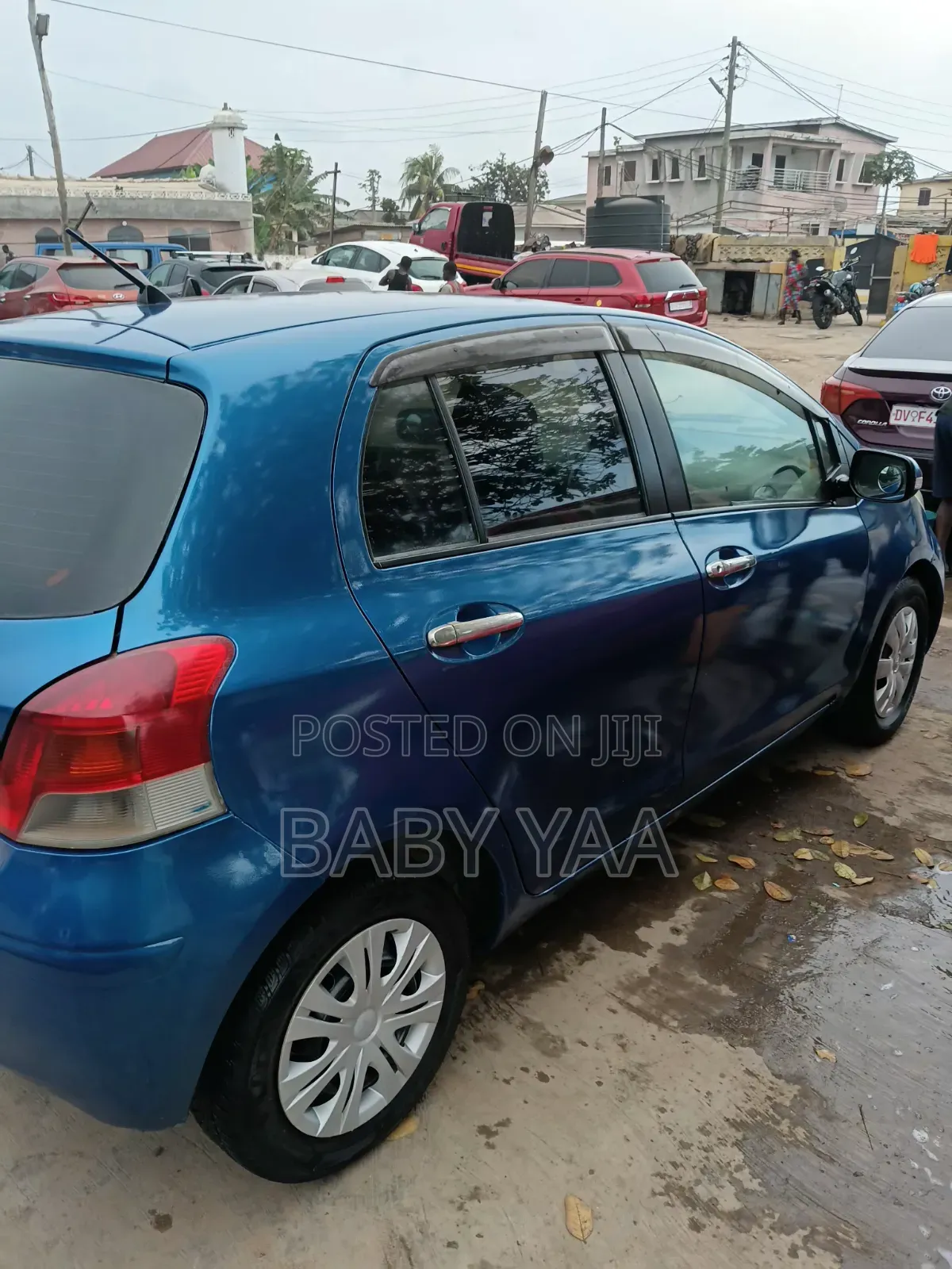 Toyota Vitz 1.0 FWD 5dr 2010 Blue
