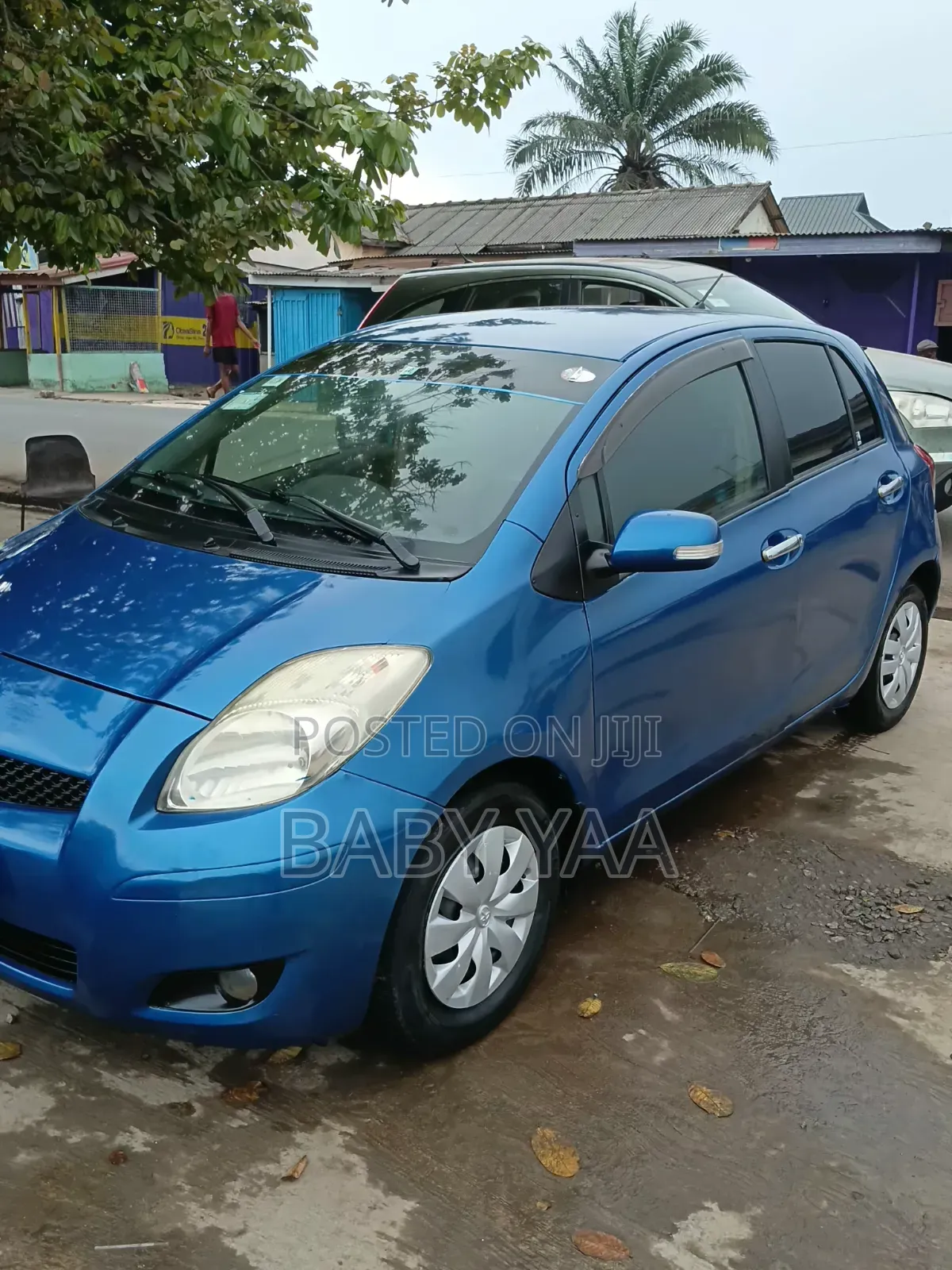 Toyota Vitz 1.0 FWD 5dr 2010 Blue