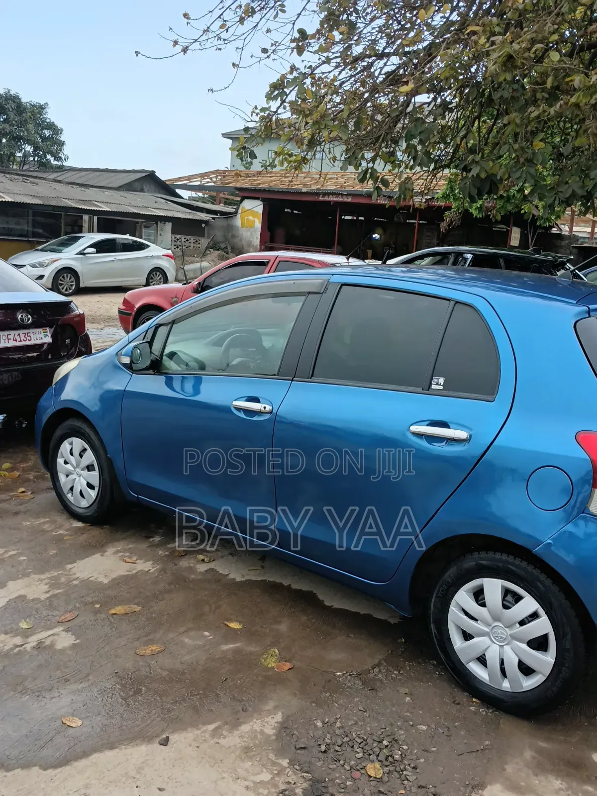 Toyota Vitz 1.0 FWD 5dr 2010 Blue