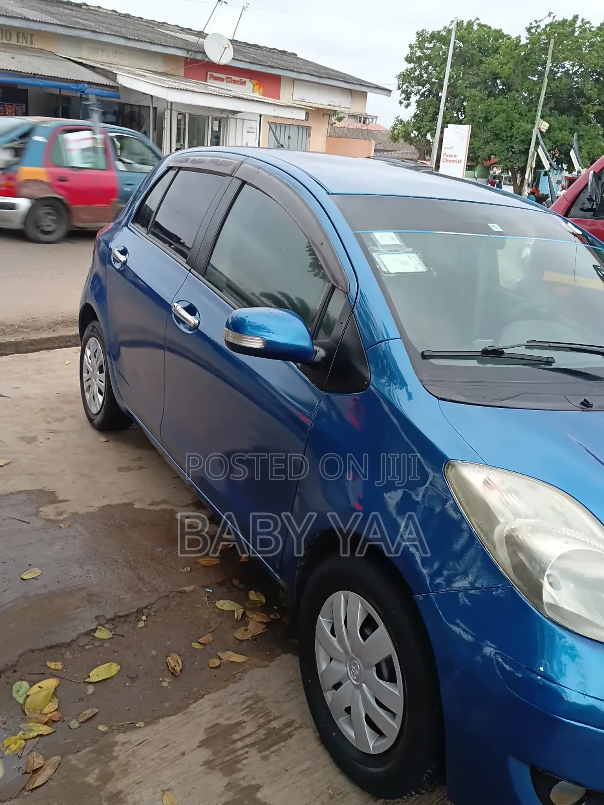 Toyota Vitz 1.0 FWD 5dr 2010 Blue