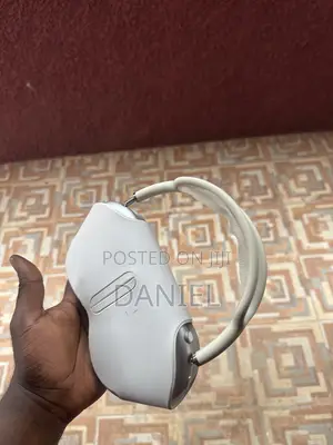 AirPod Max (Lightening)