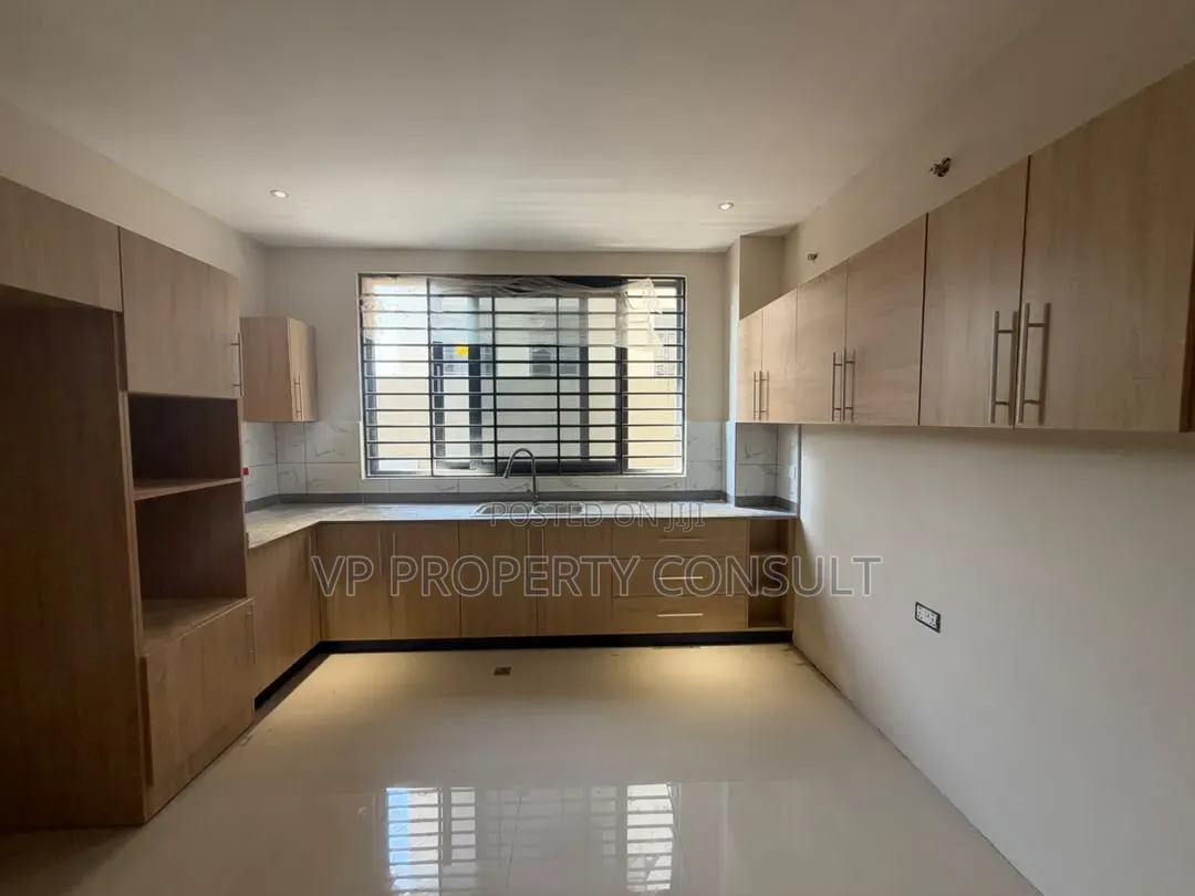 3bdrm House in Amrahia for sale