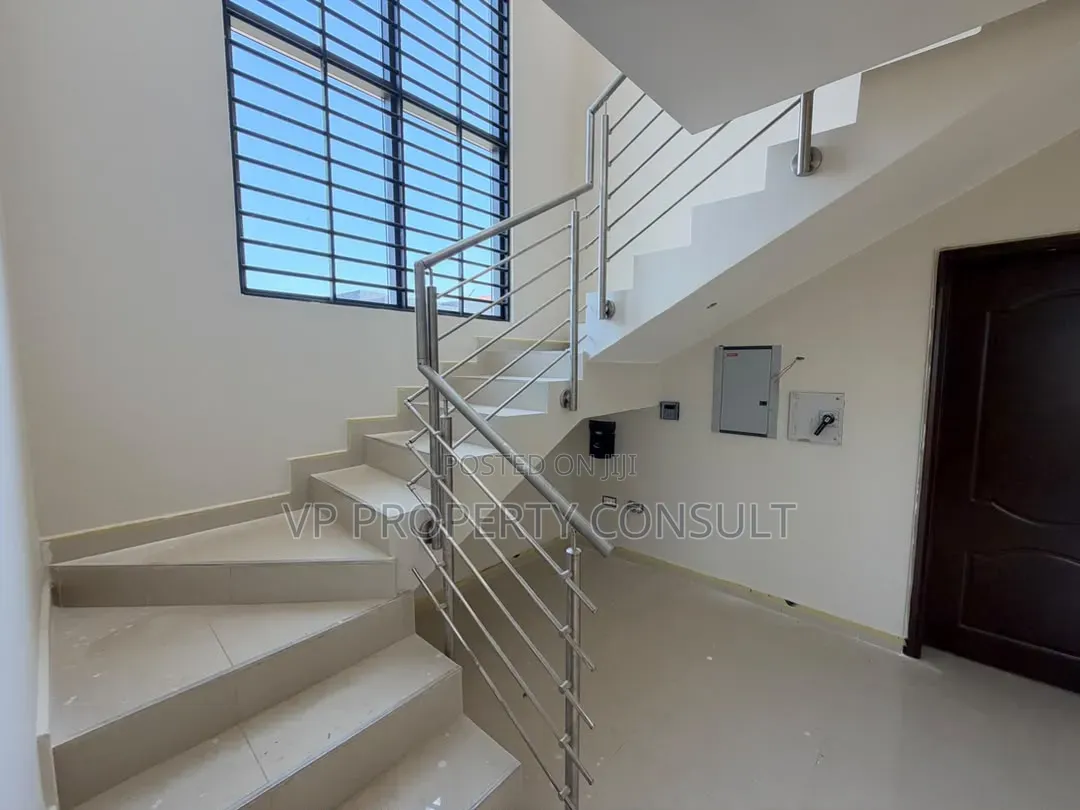 3bdrm House in Amrahia for sale