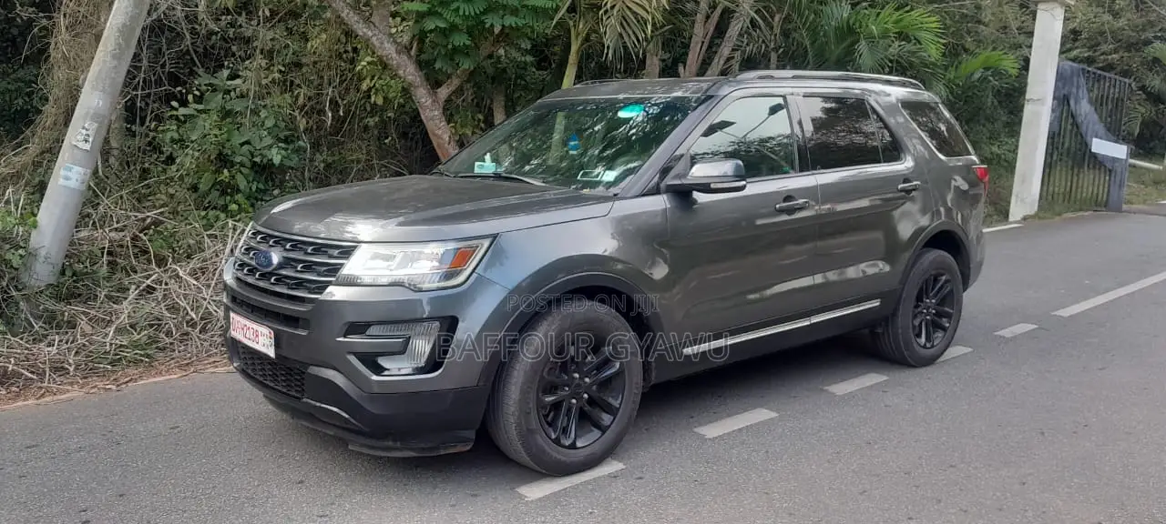 Ford Explorer 2016 Gray