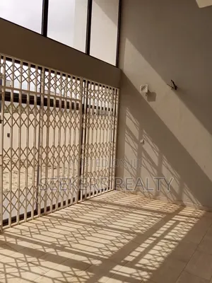5bdrm House in Seekers Realty, Oyarifa Mall Area for sale